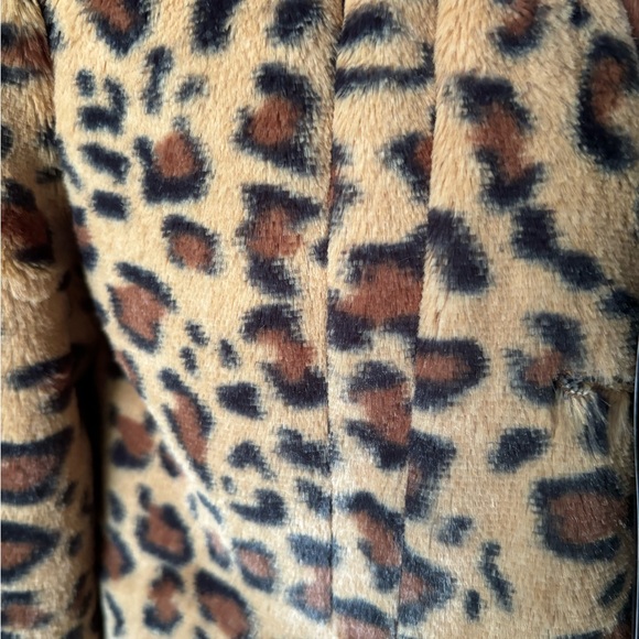 Leopard Jacket - Picture 3 of 8